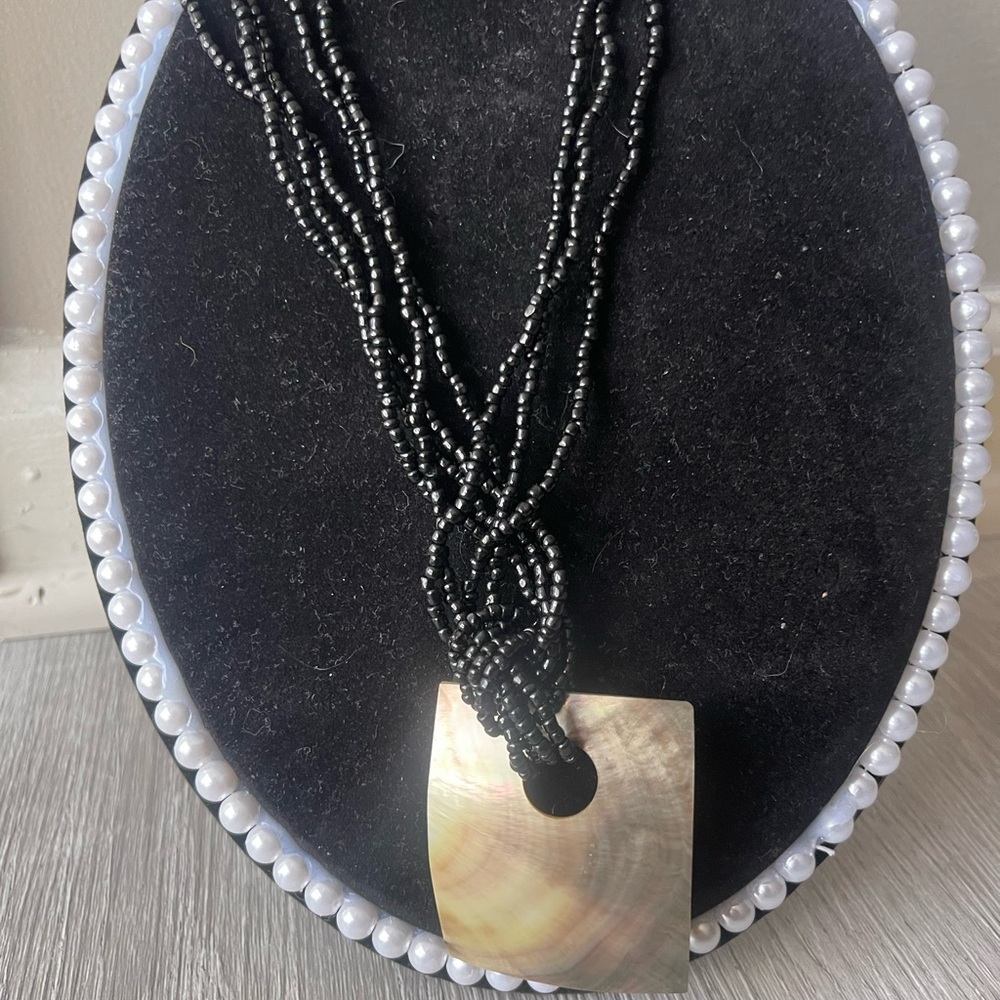 Elegant Black Beaded and Mother of Pearl Necklace